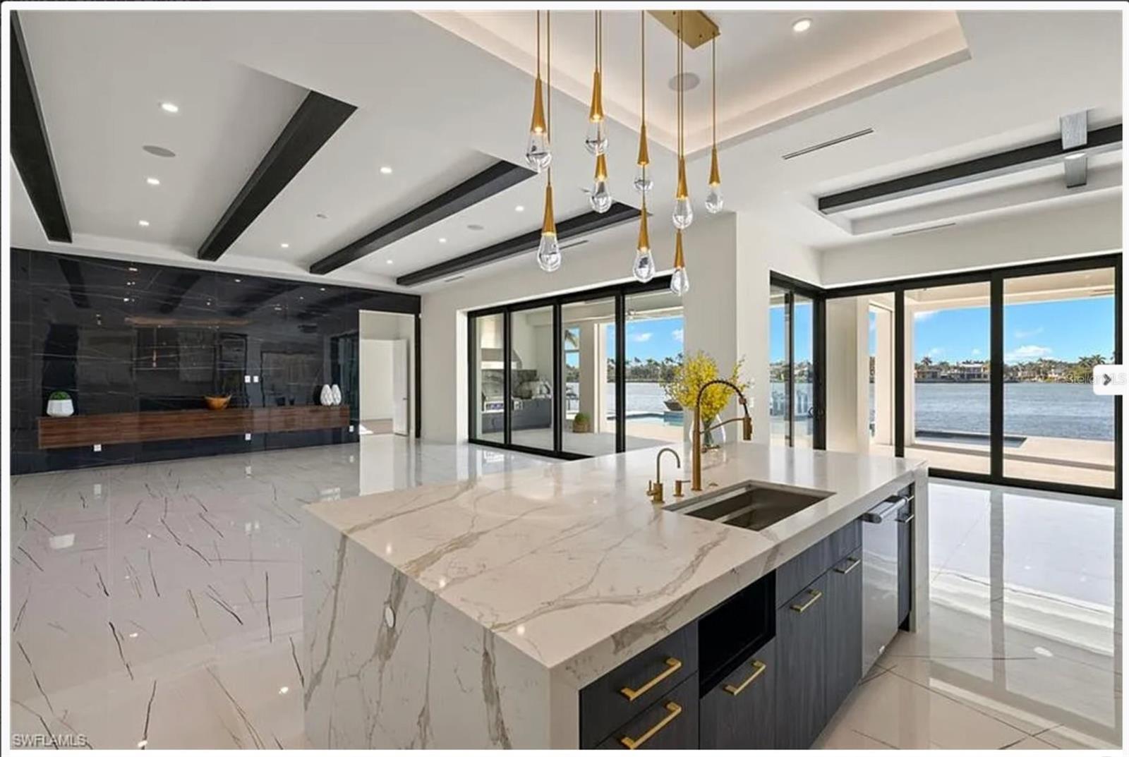 Homes for sale in Windermere, FL | 6606 Sawyer Shores Ln, Windermere, FL 34786 | MLS# O6386058