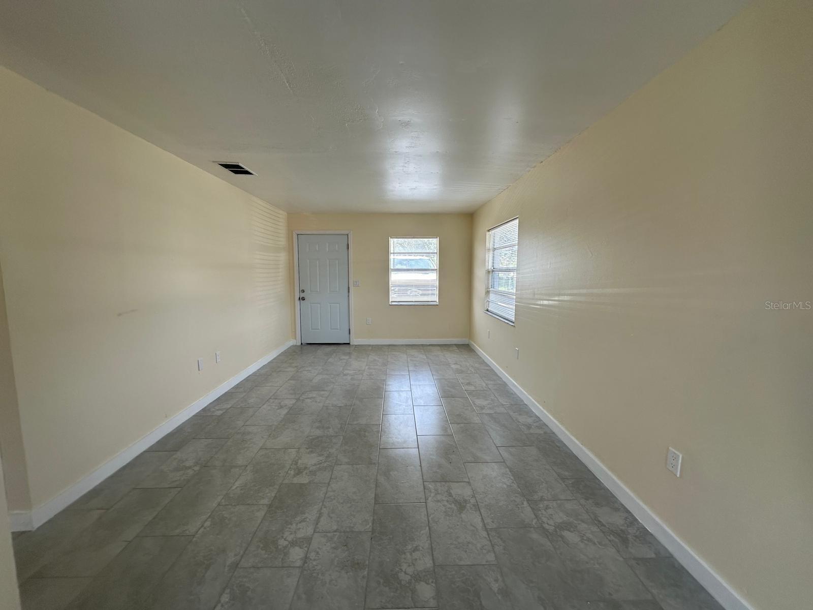 Homes for sale in Lakeland, FL | 1430 Moonlite Dr, Lakeland, FL 33801 | MLS# L4959797