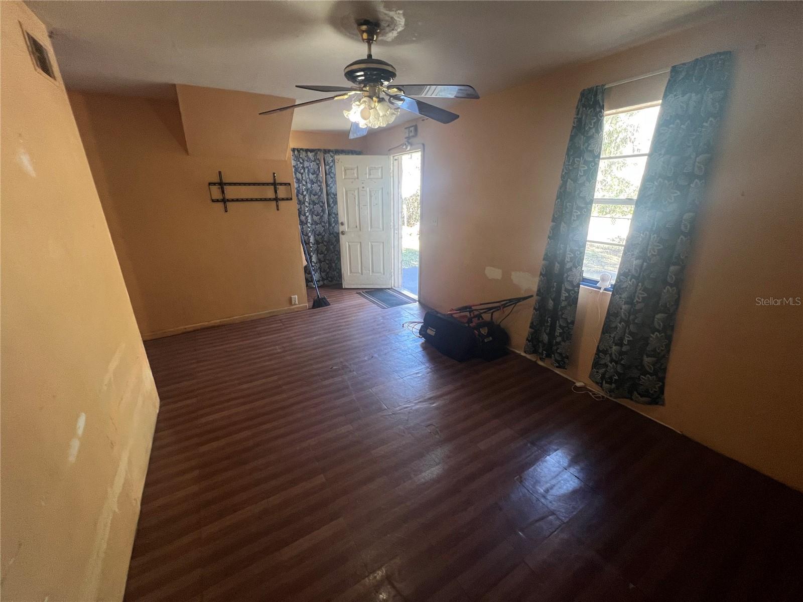 Homes for sale in Hawthorne, FL | 6508 Se 222Nd Dr, Hawthorne, FL 32640 | MLS# GC537997