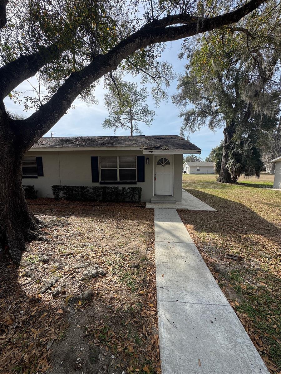 Homes for sale in Ocala, FL | 1700 Ne 71st Pl, Ocala, FL 34479 | MLS# OM719769