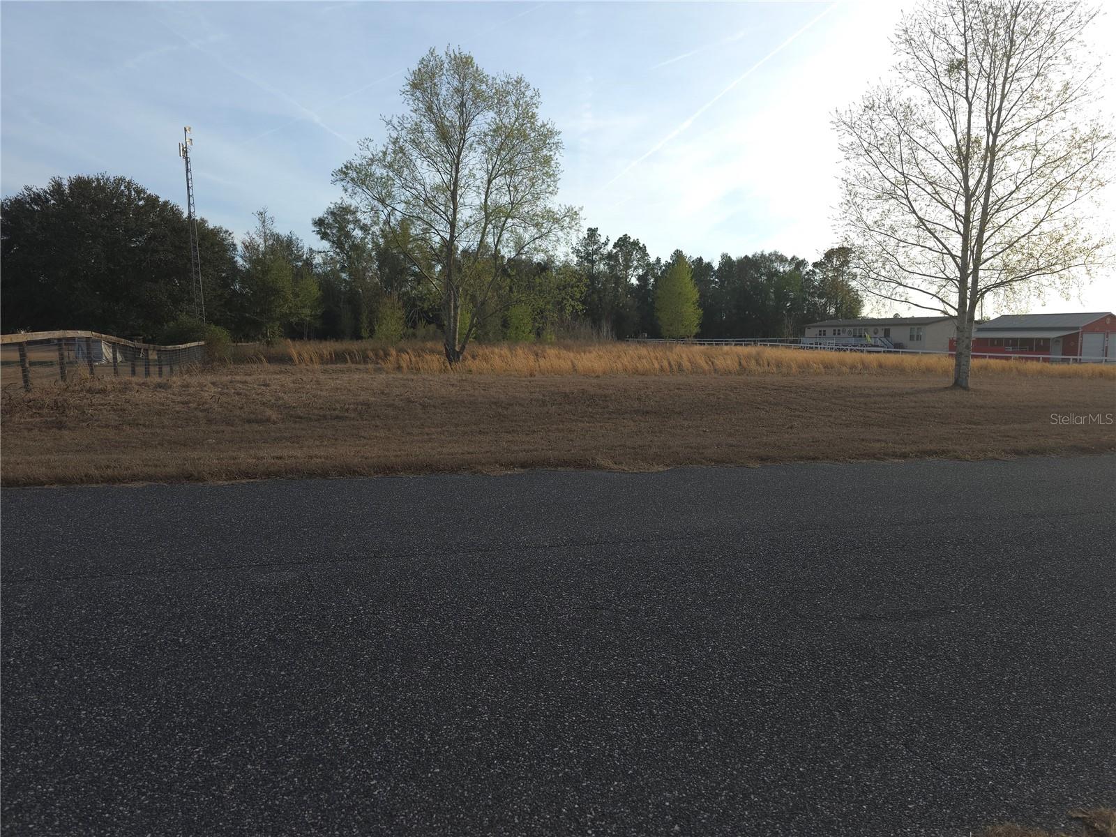 Homes for sale in Trenton, FL | Se 100 Pl, Trenton, FL 32693 | MLS# GC538002