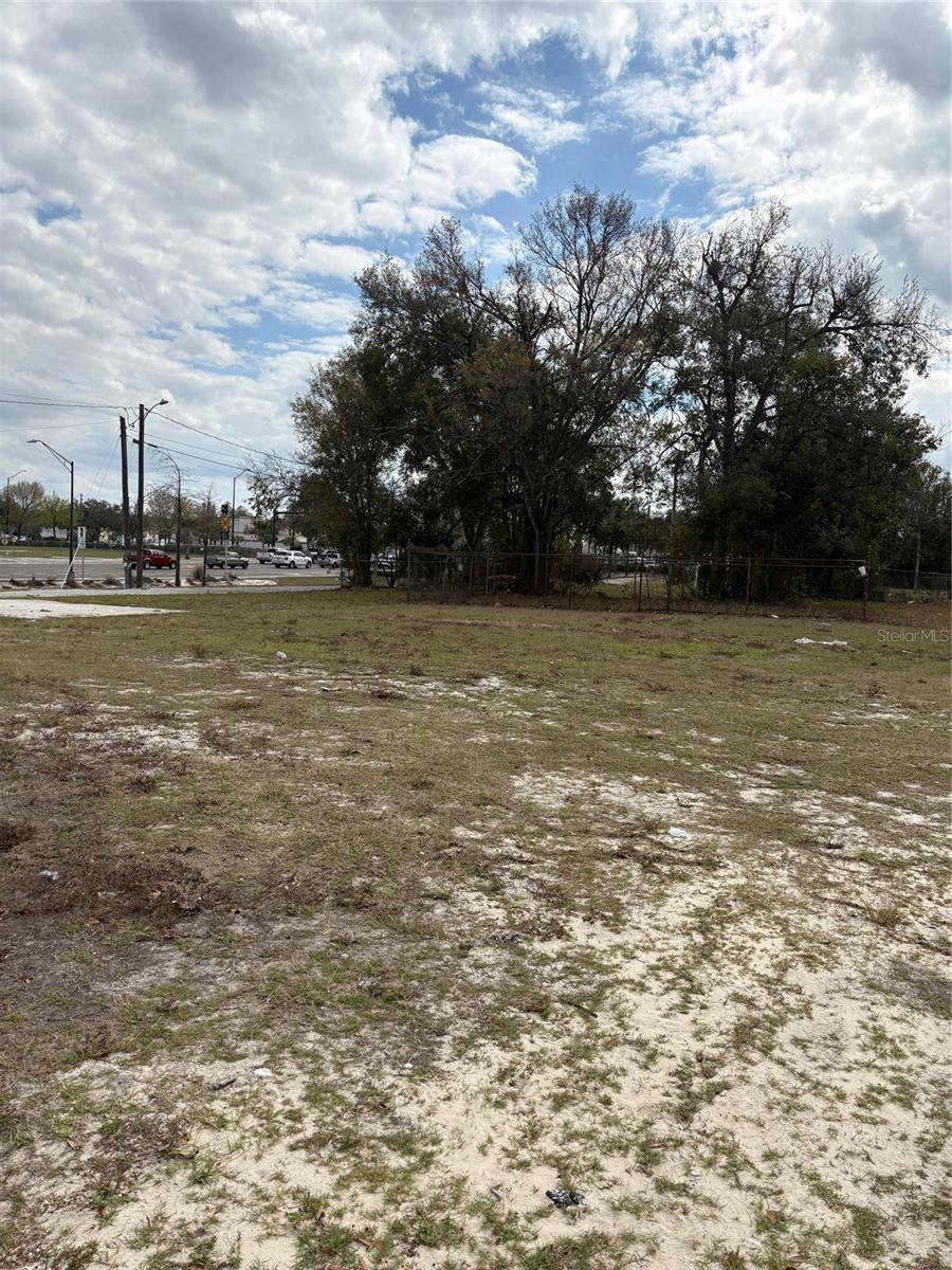 Homes for sale in Lakeland, FL | 114 W Parker, Lakeland, FL 33815 | MLS# G5108880