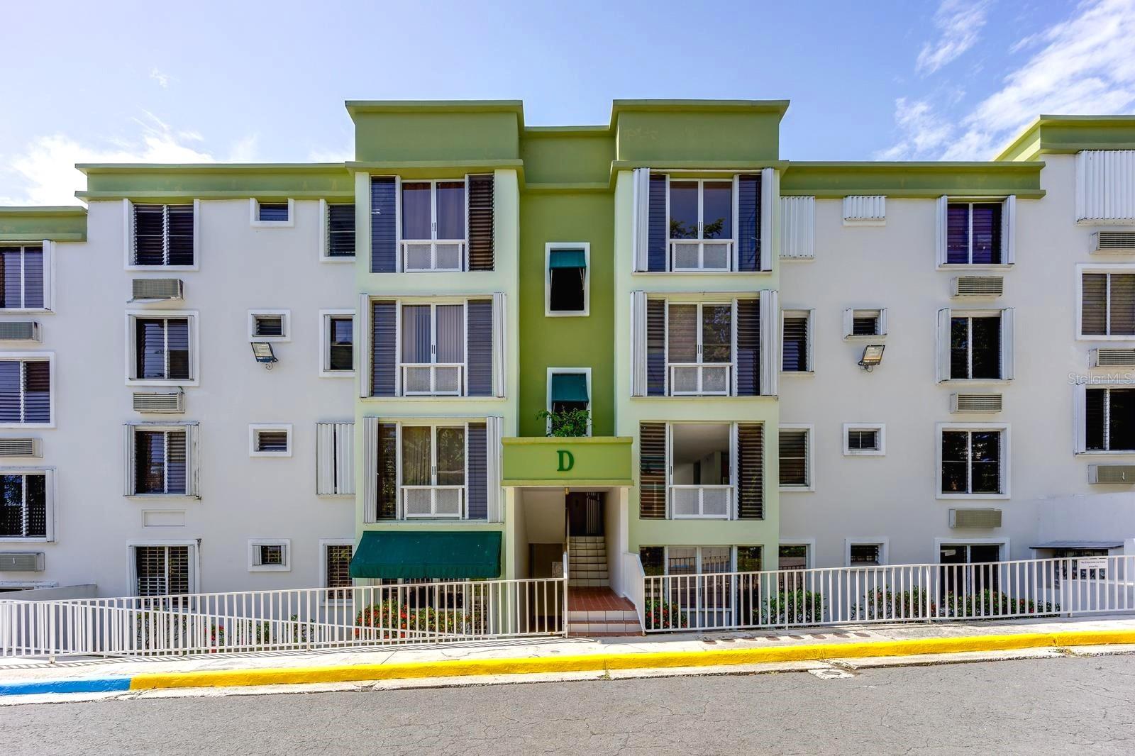 Homes for sale in Guaynabo, PR | Alturas De Piedras Blanca Units D 202, Guaynabo, PR 00969 | MLS# PR9119573