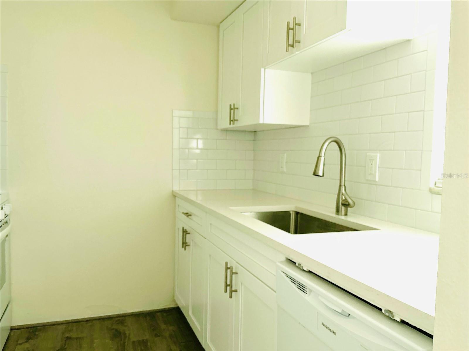 Homes for sale in Tampa, FL | 3206 W Azeele St #230, Tampa, FL 33609 | MLS# TB8481588