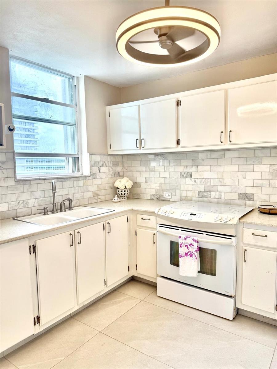 Homes for sale in San Juan, PR | 1035 Ave Ashford #302, San Juan, PR 00907 | MLS# PR9119597