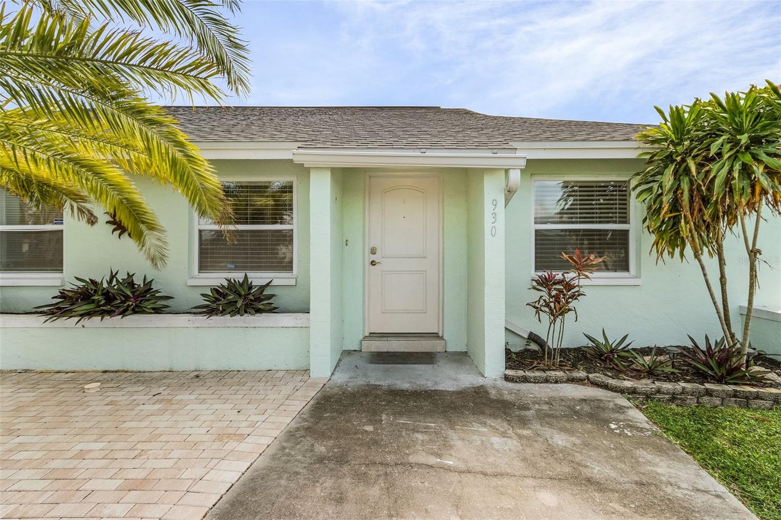 Homes for sale in Cape Coral, FL | 928-930 Sw 37Th Ln, Cape Coral, FL 33914 | MLS# C7522696