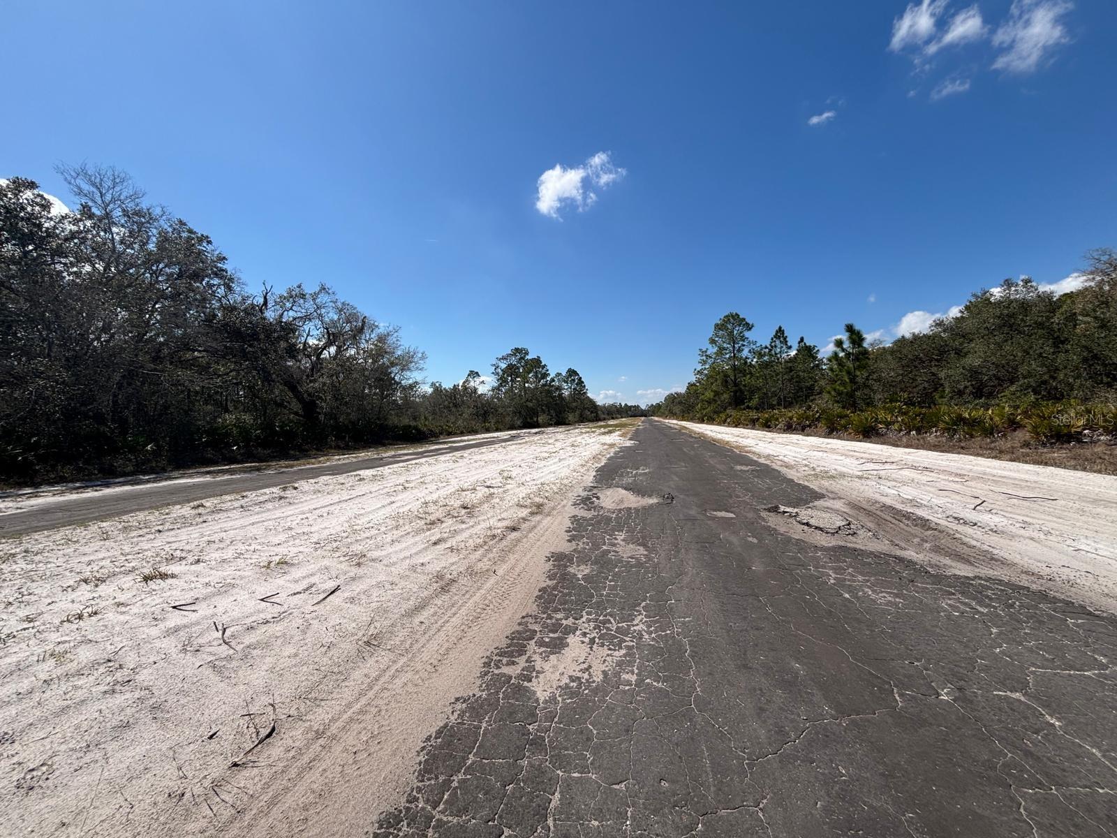 Homes for sale in Indian Lake Estates, FL | 1006 Palm Ave, Indian Lake Estates, FL 33855 | MLS# S5144906