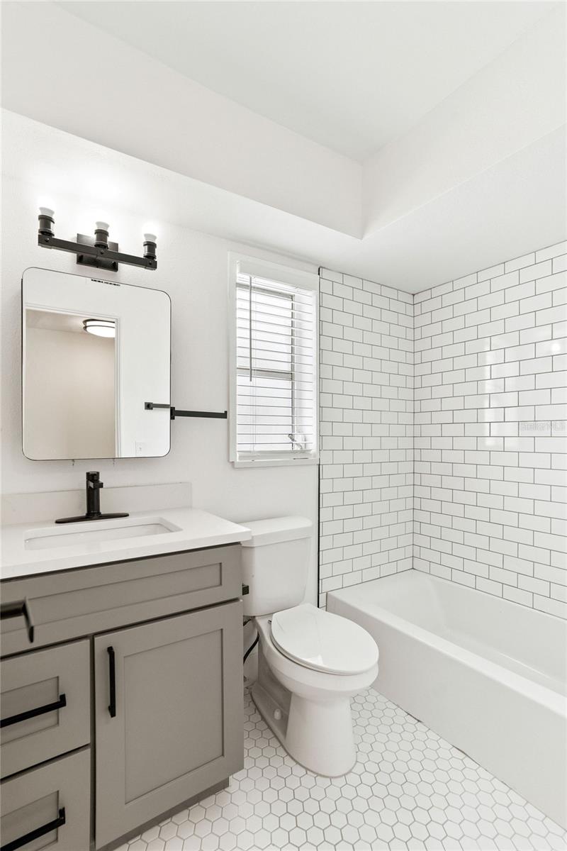 Homes for sale in Clearwater, FL | 300 S Nimbus Ave #9, Clearwater, FL 33765 | MLS# TB8482311