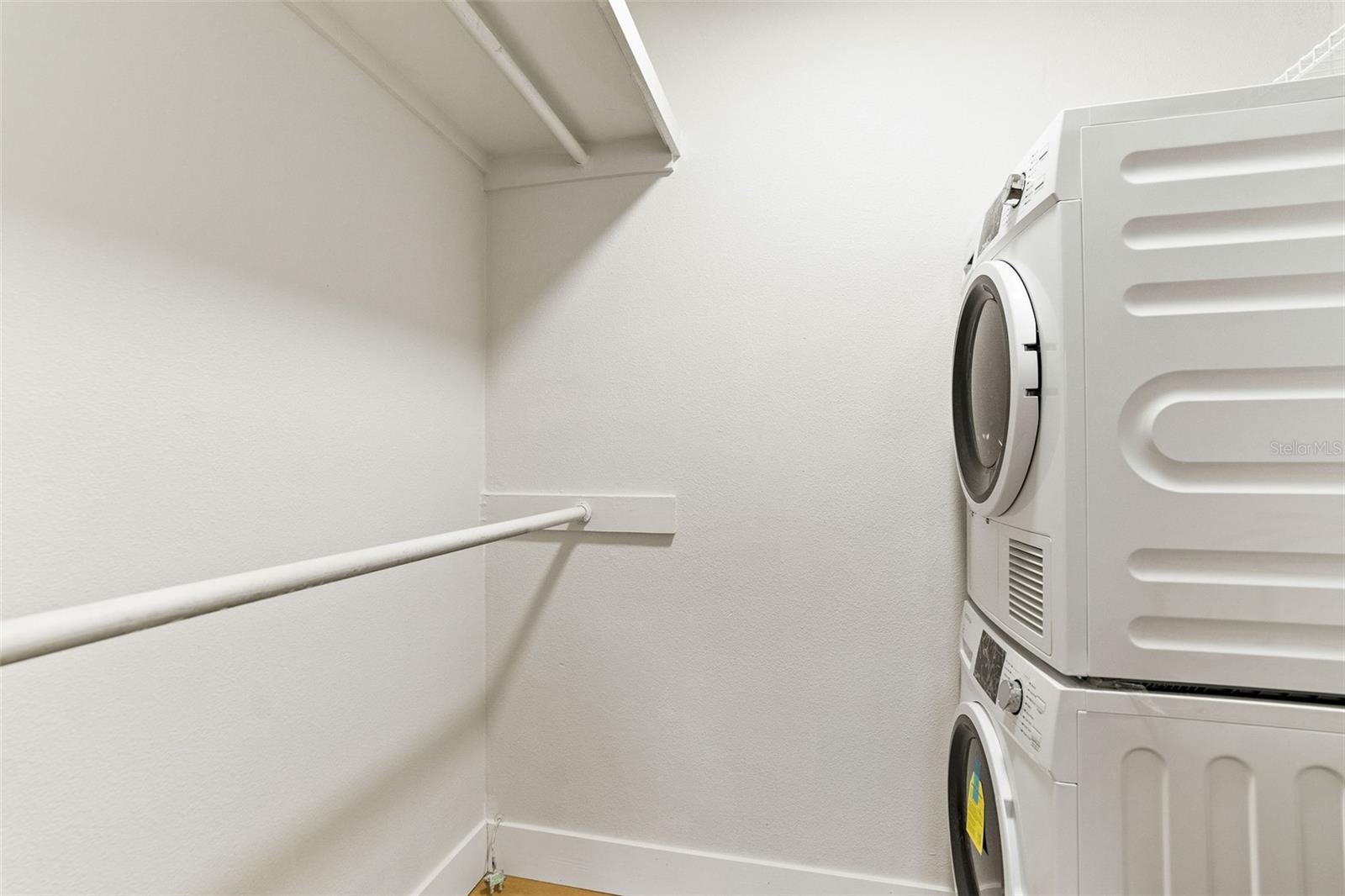 Homes for sale in Clearwater, FL | 300 S Nimbus Ave #9, Clearwater, FL 33765 | MLS# TB8482311