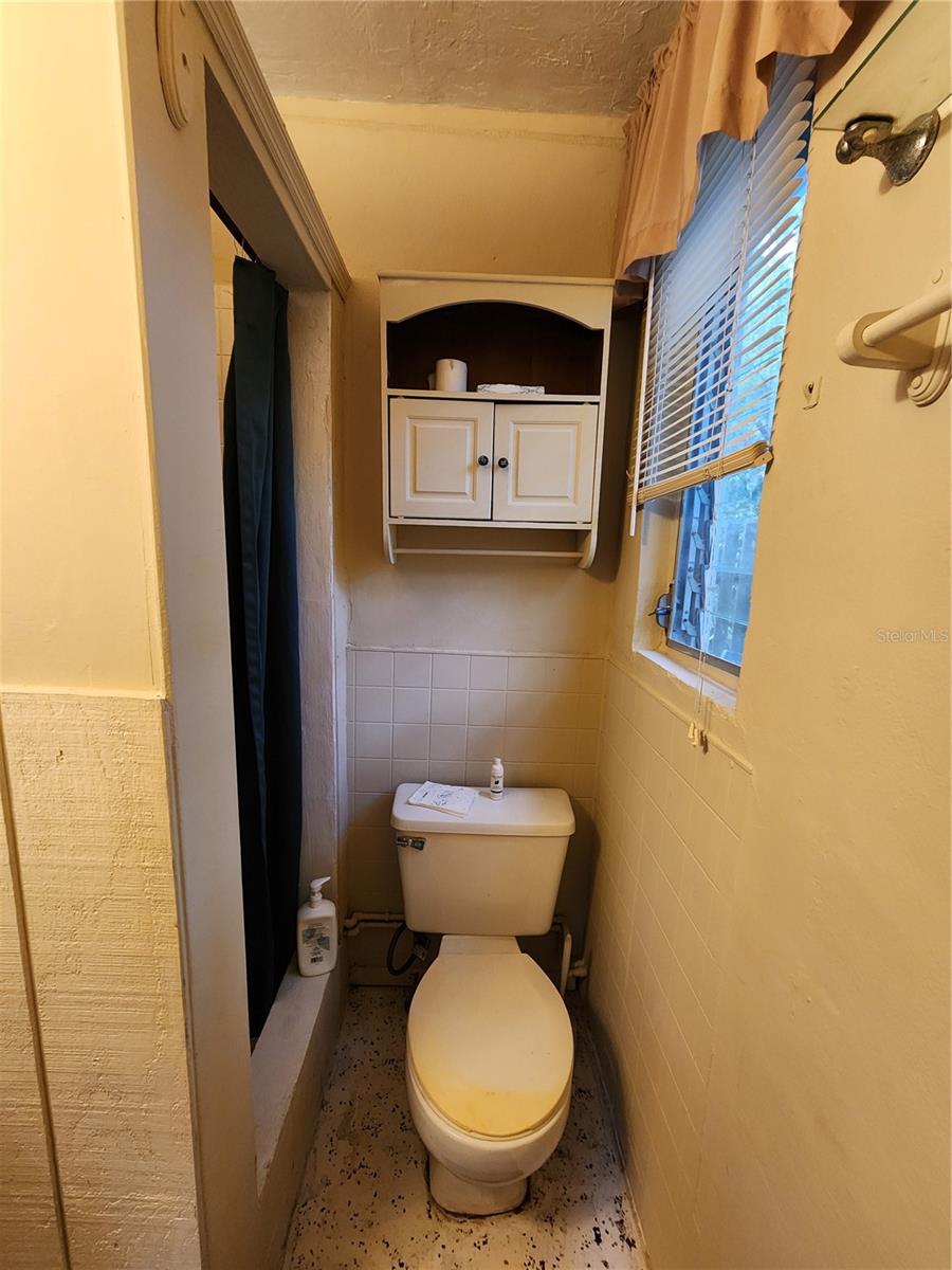 Homes for sale in Gainesville, FL | 1030 Ne 9 St #C, Gainesville, FL 32609 | MLS# GC538170