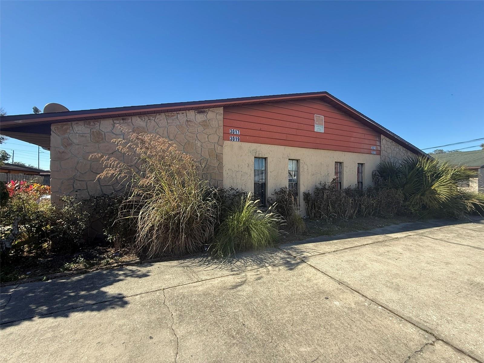 Homes for sale in Winter Haven, FL | 3023 Saint Paul Dr, Winter Haven, FL 33880 | MLS# P4938041