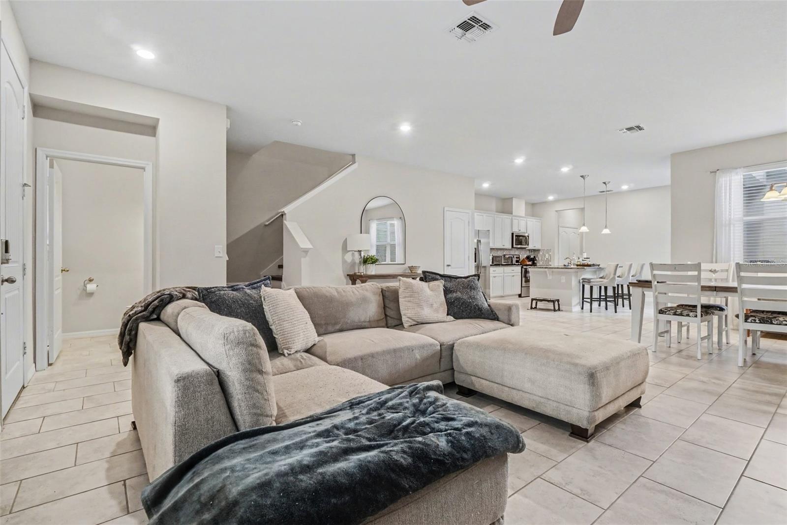 Homes for sale in Windermere, FL | 13742 Bravante Aly, Windermere, FL 34786 | MLS# O6388651