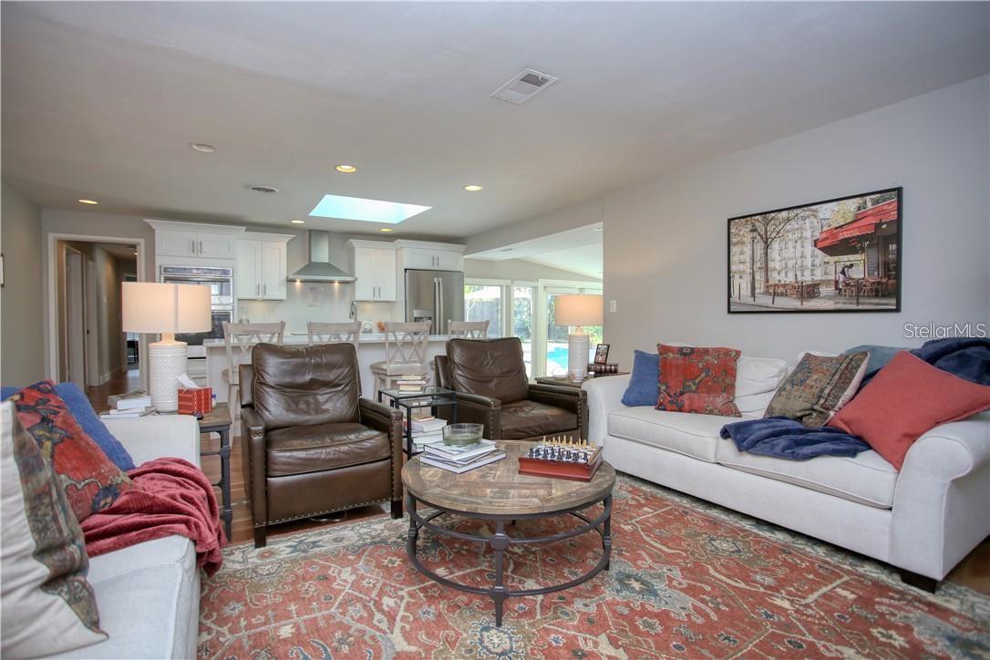 Homes for sale in Winter Park, FL | 1235 Via Estrella, Winter Park, FL 32789 | MLS# O6388913