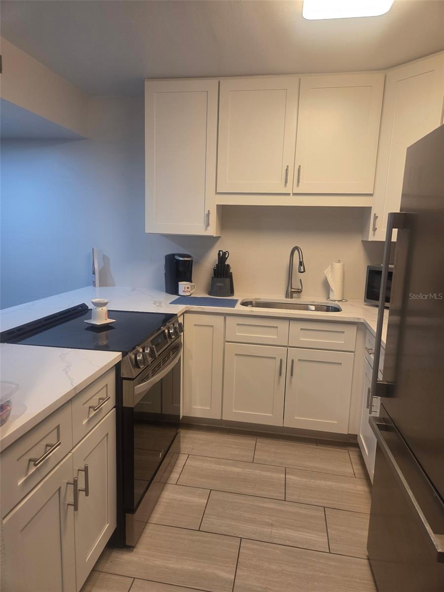 Homes for sale in Lakeland, FL | 1836 N Crystal Lake Dr #117, Lakeland, FL 33801 | MLS# B4902205