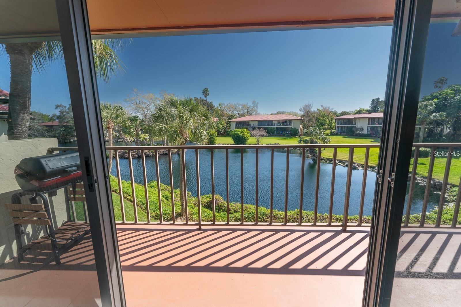 Homes for sale in Bradenton, FL | 6472 Seagull Dr #306, Bradenton, FL 34210 | MLS# A4685483