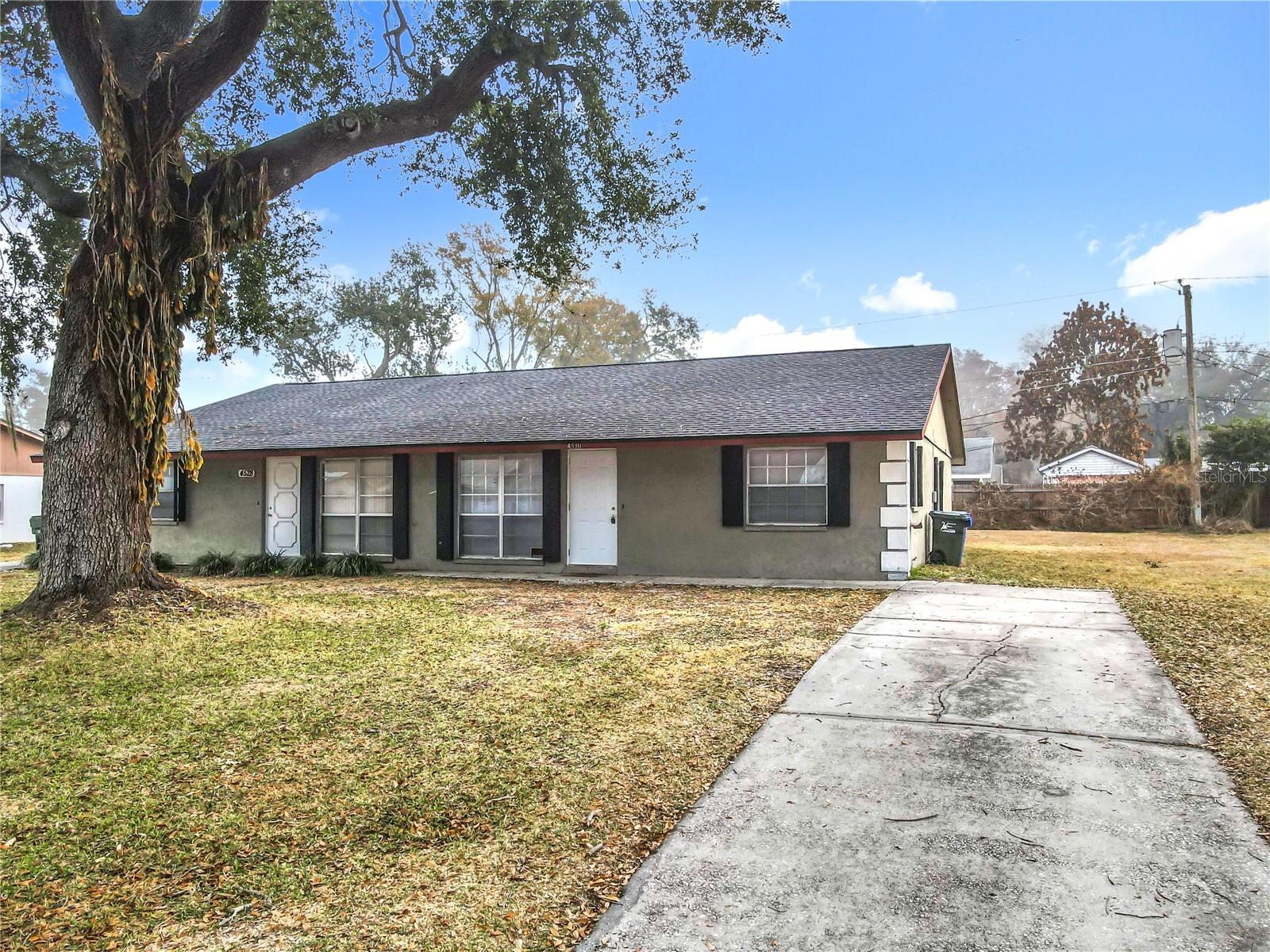 Homes for sale in Lakeland, FL | 4530 Ballentine Ct, Lakeland, FL 33813 | MLS# L4960082