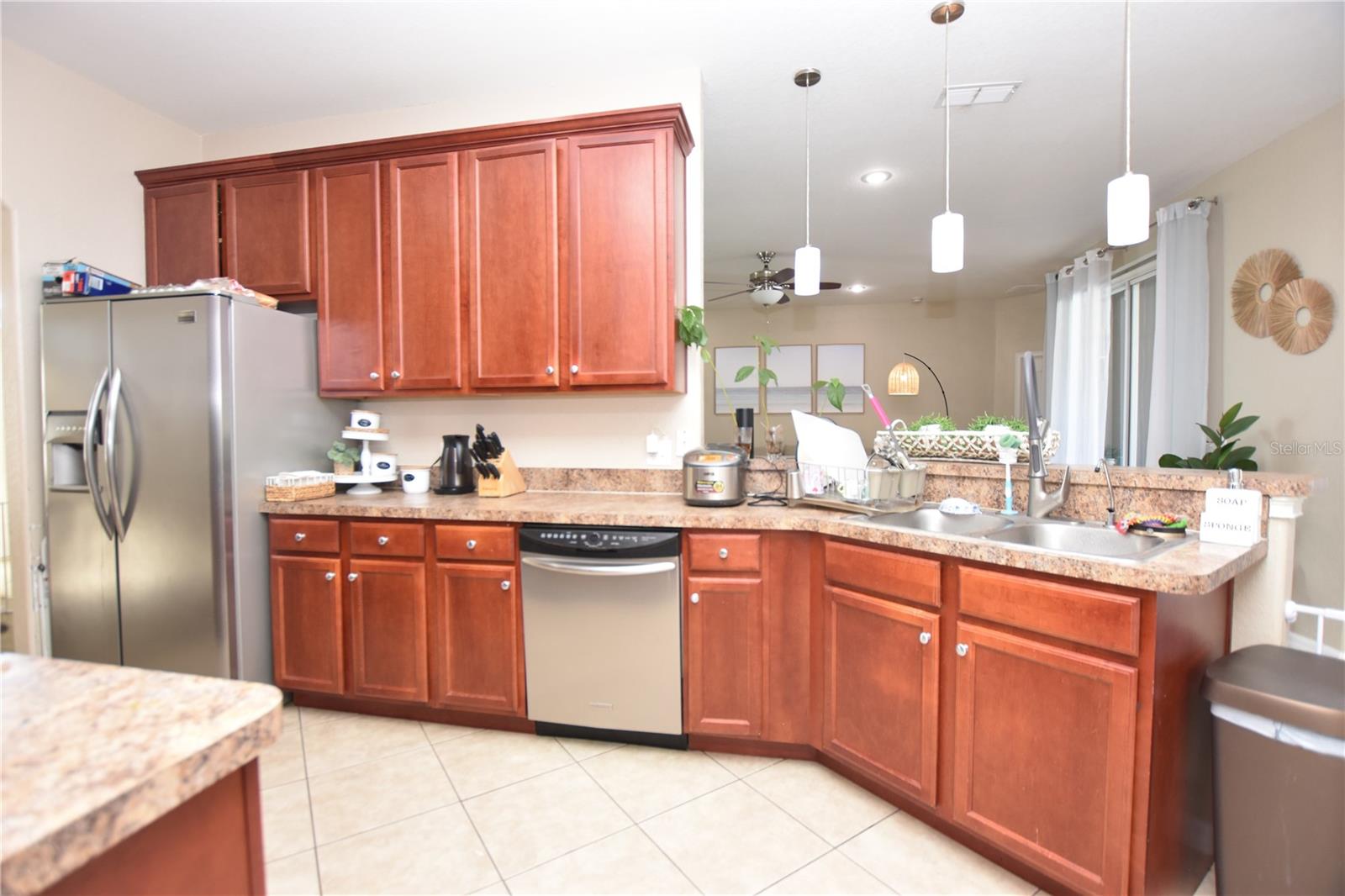 Homes for sale in Lakeland, FL | 7061 Heatherbrook Dr, Lakeland, FL 33809 | MLS# L4960102