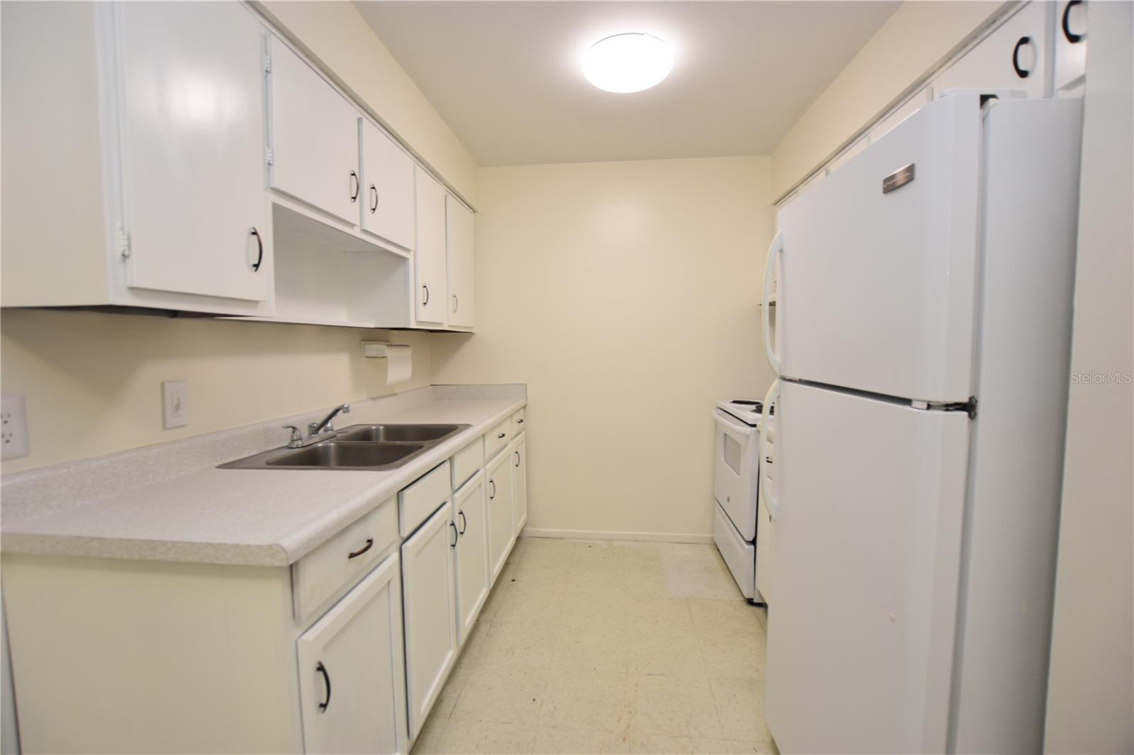 Homes for sale in Lakeland, FL | 619 Robin Rd #3, Lakeland, FL 33803 | MLS# L4960104