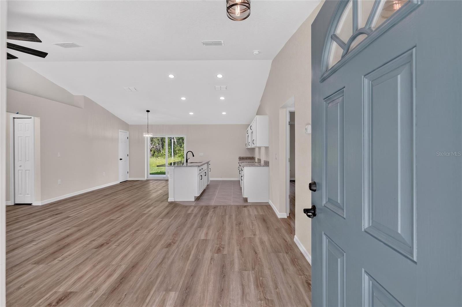 4th image of 6 Bay Pass Ter, Ocklawaha, FL 32179 | MLS# OM720485