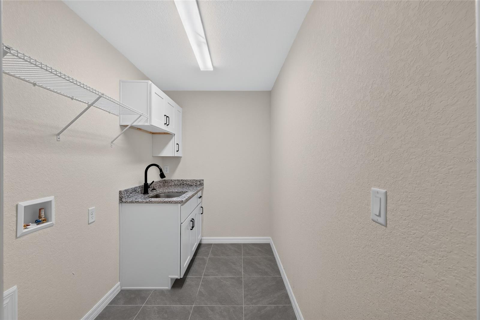 26th image of 6 Bay Pass Ter, Ocklawaha, FL 32179 | MLS# OM720485