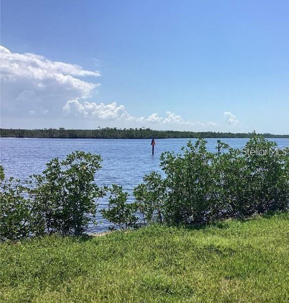 Homes for sale in Punta Gorda, FL | 3360 Peace River Dr, Punta Gorda, FL 33983 | MLS# O6389705