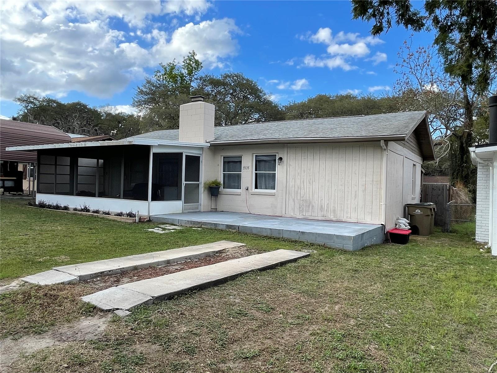 Homes for sale in Lady Lake, FL | 5535 Bertsville Rd, Lady Lake, FL 32159 | MLS# G5109519