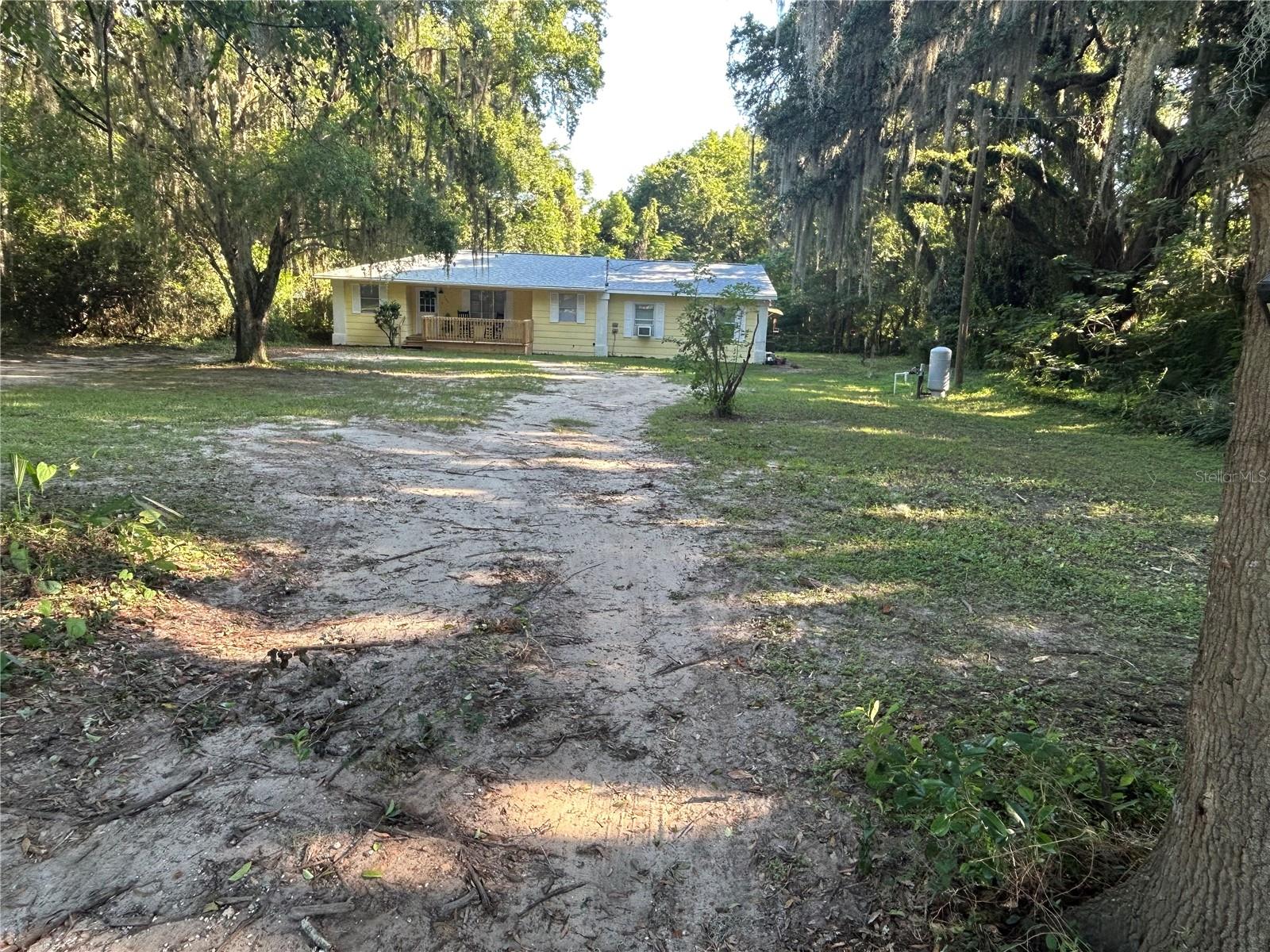 Homes for sale in Ocala, FL | 595 Nw 100th St, Ocala, FL 34475 | MLS# OM720776