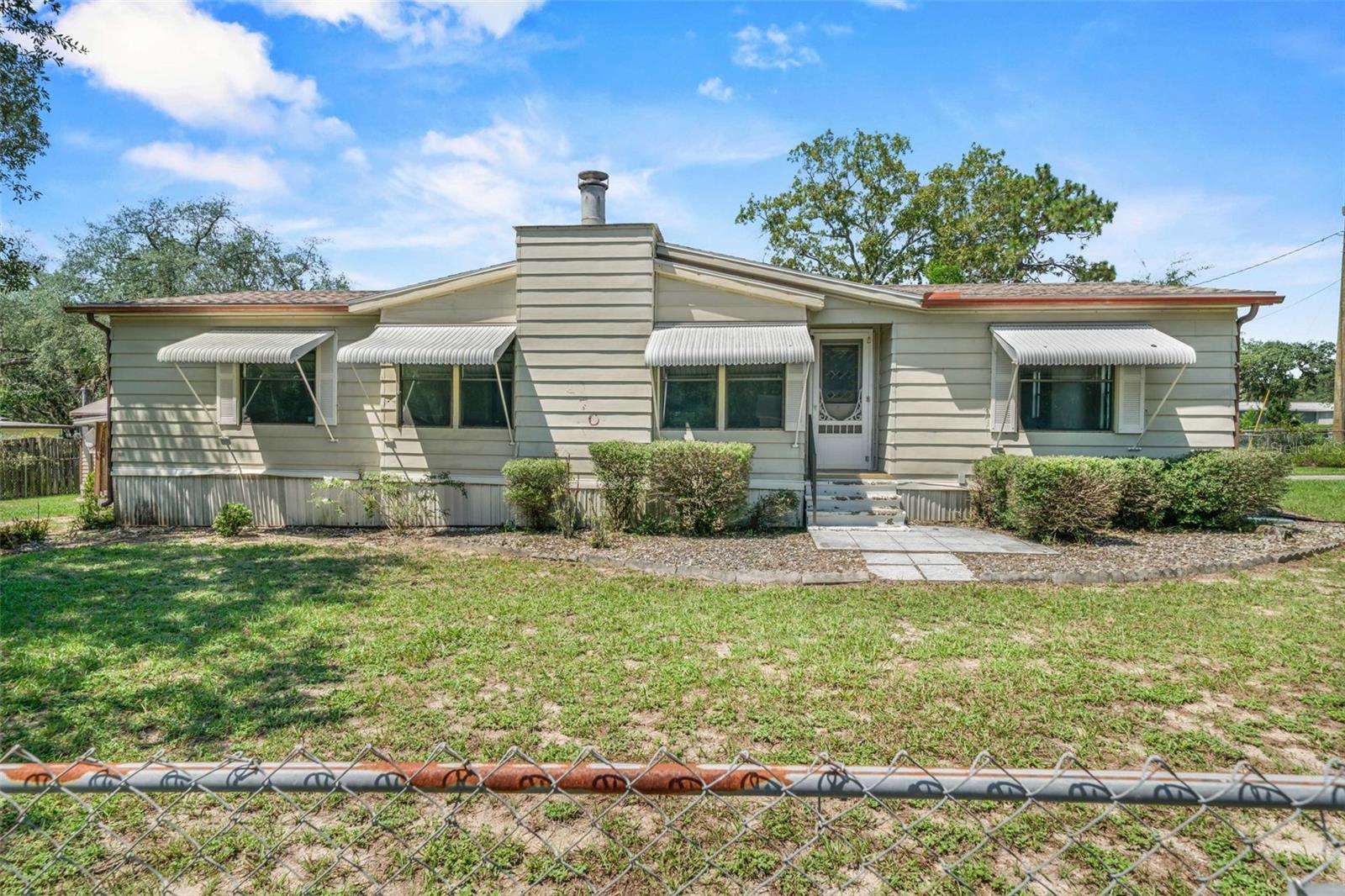 1st image of 270 S Honey Bear Wy, Lecanto, FL 34461 | MLS# TB8486901