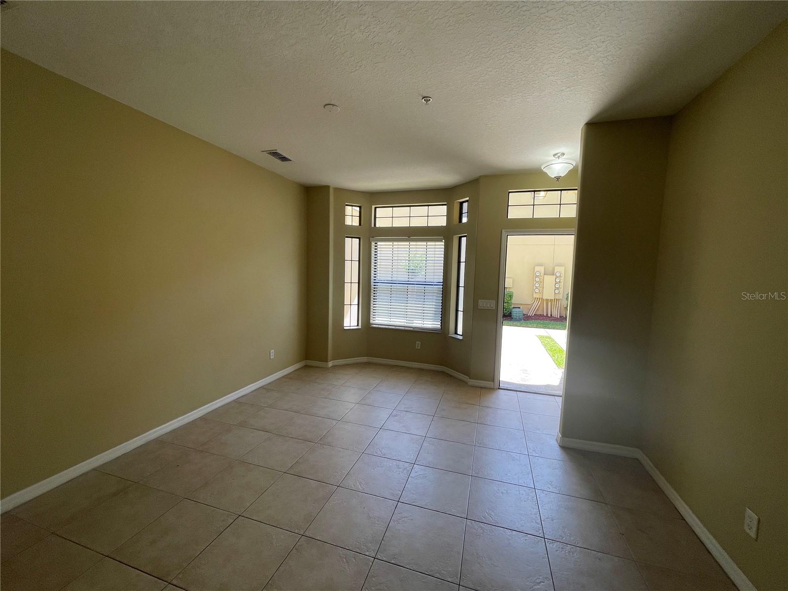 Homes for sale in Orlando, FL | 6007 Scotchwood Gln #32, Orlando, FL 32822 | MLS# O6391480