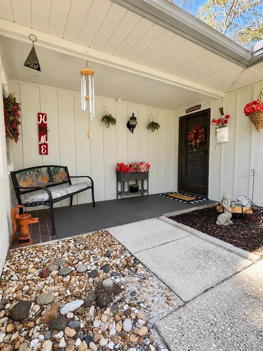 4th image of 2309 Woodbend Cir, New Port Richey, FL 34655 | MLS# TB8487966