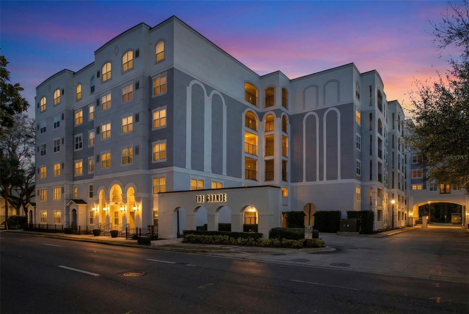 3rd image of 204 E S St, Orlando, FL 32801