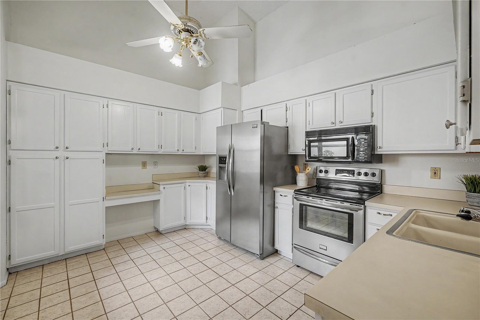 4th image of 3960 Mermoor Dr, Palm Harbor, FL 34685 | MLS# TB8488826