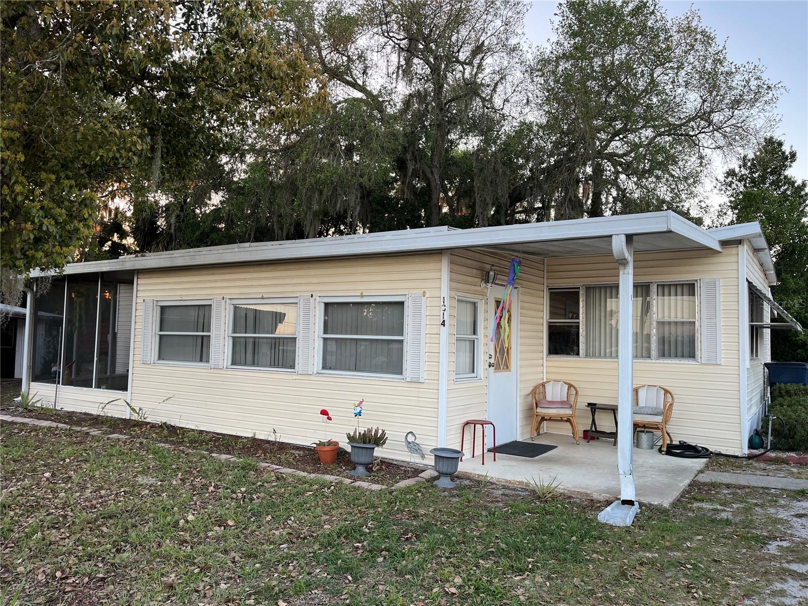 Homes for sale in Tavares, FL | 1314 Westland Dr, Tavares, FL 32778 | MLS# O6392551