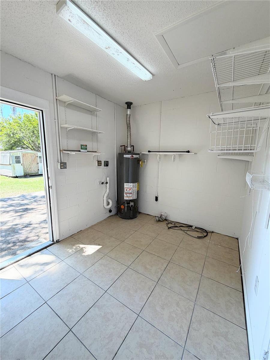 Homes for sale in Fruitland Park, FL | 709 Lewis St, Fruitland Park, FL 34731 | MLS# O6392602