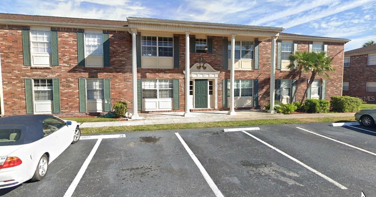 2nd image of 1920 E Edgewood Dr #J8, Lakeland, FL 33803 | MLS# TB8489532