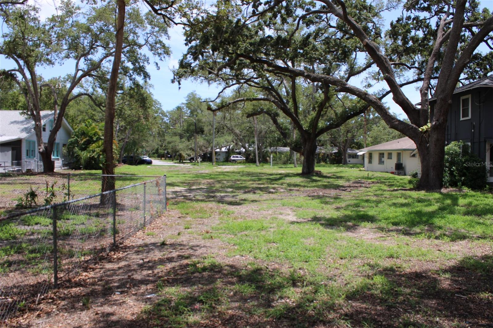 17th image of 300 President St, Dunedin, FL 34698 | MLS# TB8490473