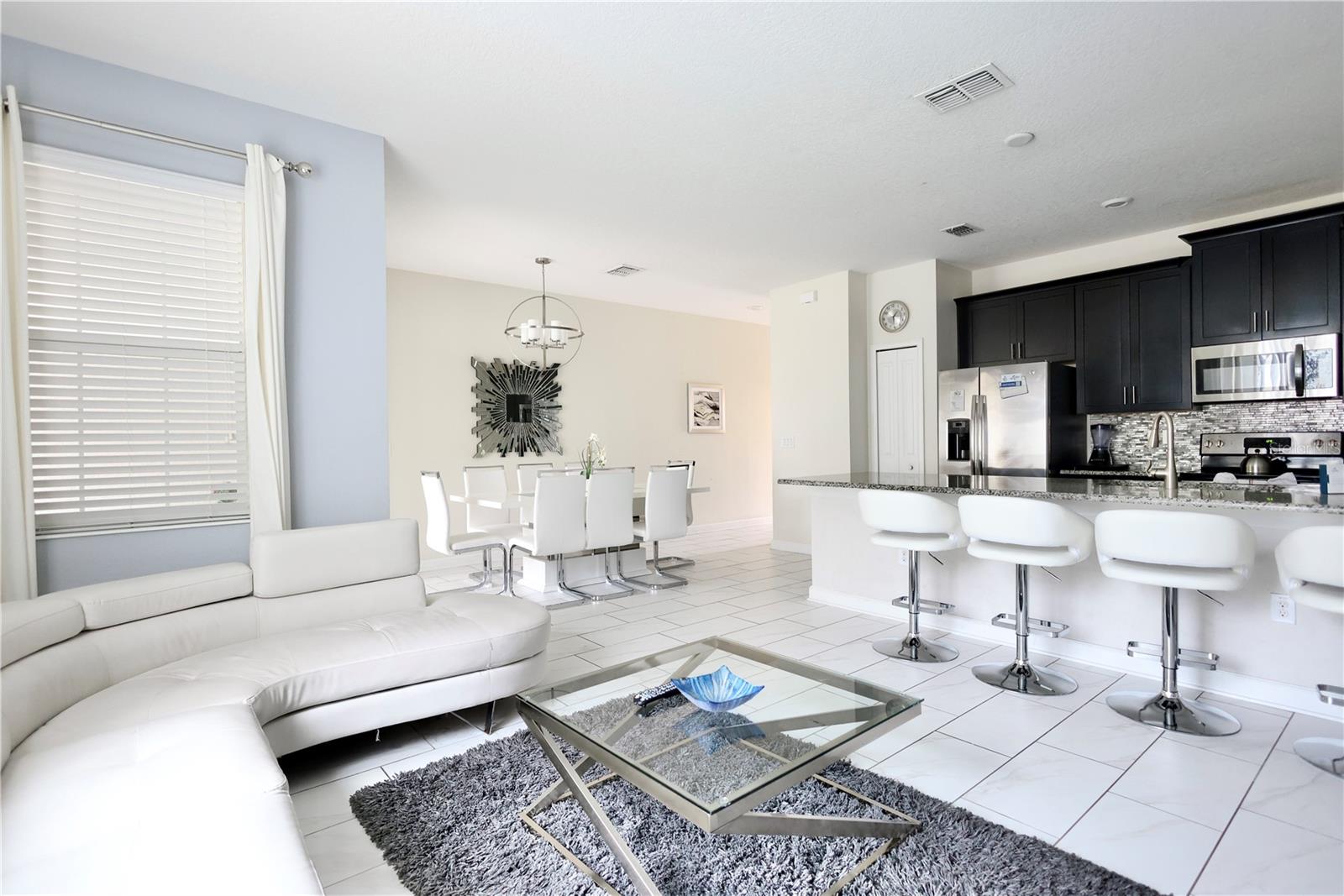 Photo 4 of Townhouse for sale at 9063 Dogleg Dr, Davenport, FL 33896 | MLS# O6395502 | Listing updated on 2026-08-25