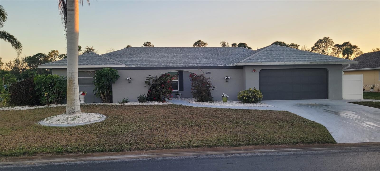 1st image of 1840 Flametree Ln, Venice, FL 34293 | MLS# O6395691