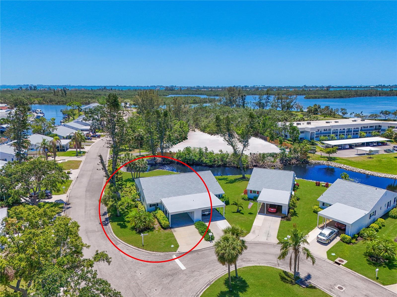 3rd image of 4726 Potomac Cir, Bradenton, FL 34210 | MLS# A4688661