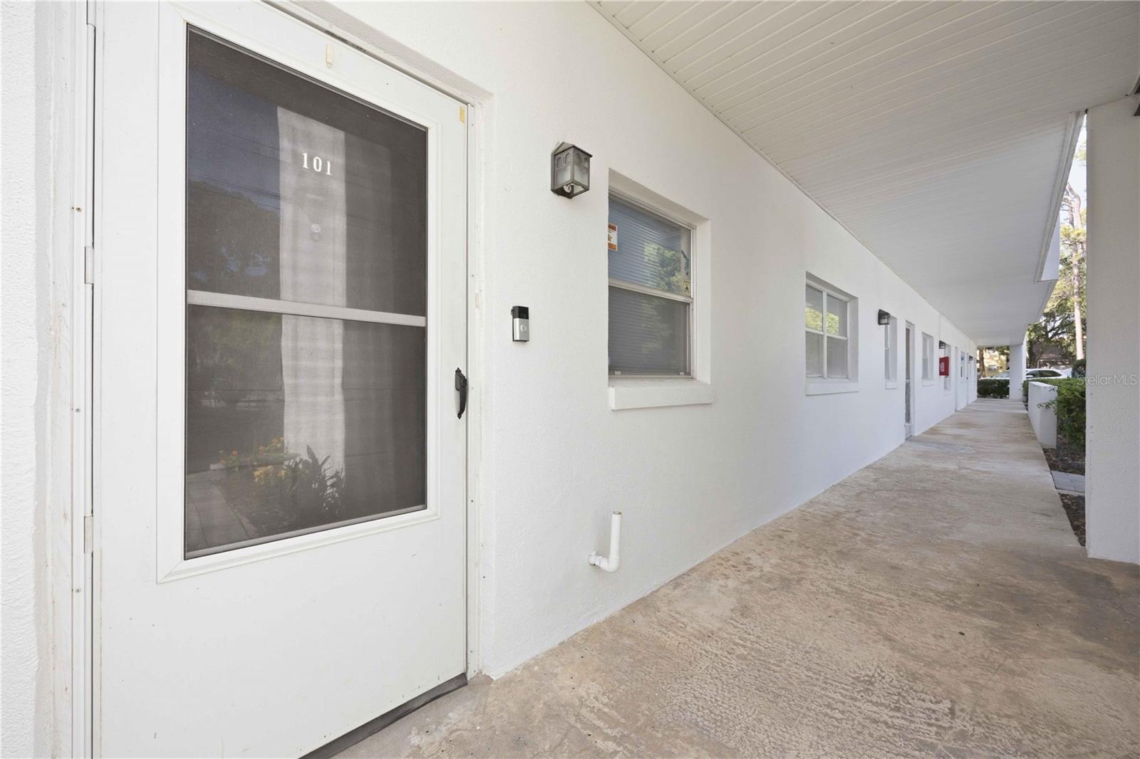 Homes for sale in Winter Haven, FL | 100 El Camino Dr, Winter Haven, FL 33884