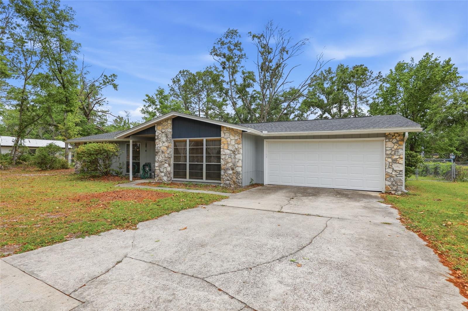 Homes for sale in Gainesville, FL | 2921 Nw 54Th Ave, Gainesville, FL 32653 | MLS# GC539143
