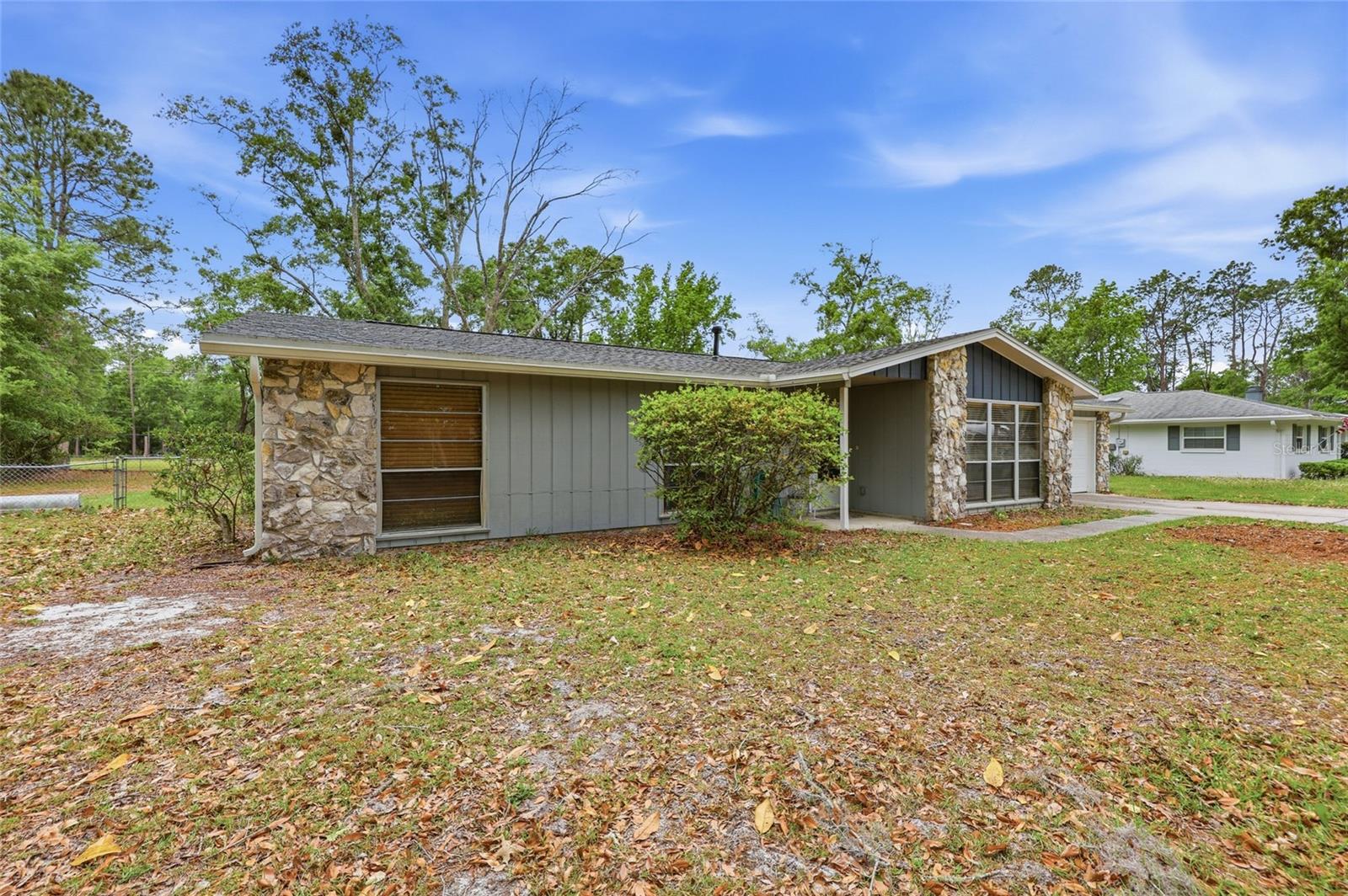 Homes for sale in Gainesville, FL | 2921 Nw 54th Ave, Gainesville, FL 32653 | MLS# GC539143