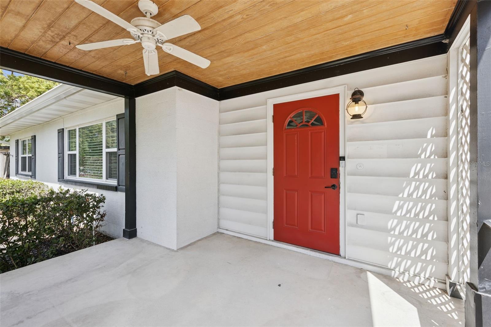 3rd image of 1911 Canton St, Orlando, FL 32803 | MLS# O6396373