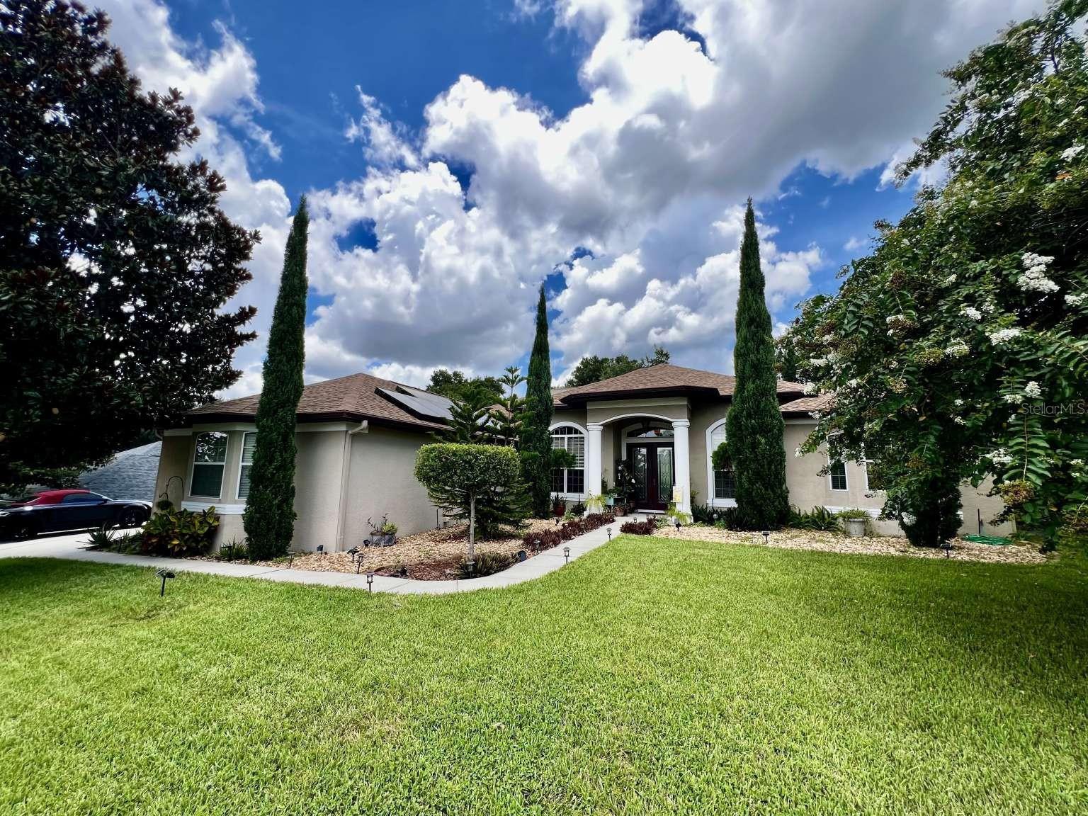 Homes for sale in Montverde, FL | 16325 Magnolia Bluff Dr, Montverde, FL 34756 | MLS# TB8495073