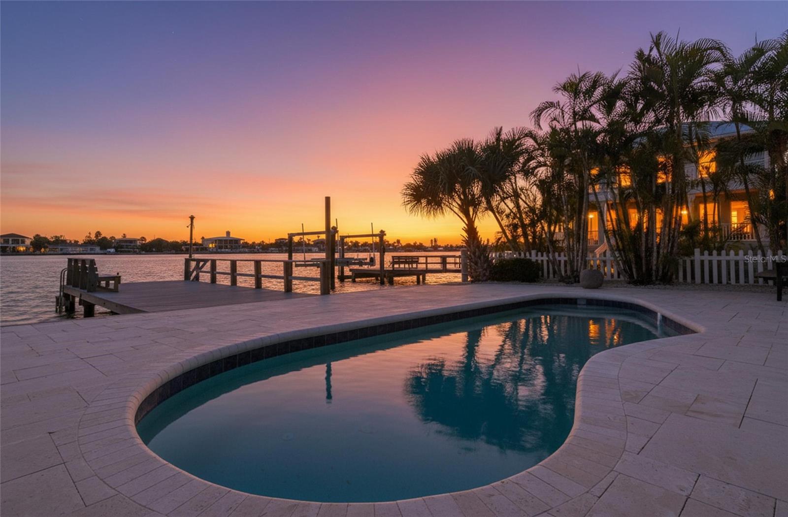4th image of 8485 Blind Pass Dr, Treasure Island, FL 33706 | MLS# TB8495696