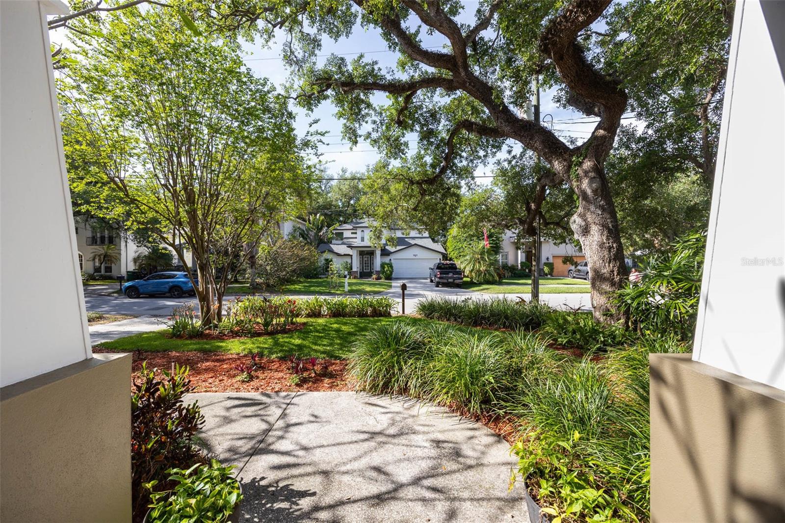 4th image of 3311 W Hawthorne Rd, Tampa, FL 33611 | MLS# TB8498593