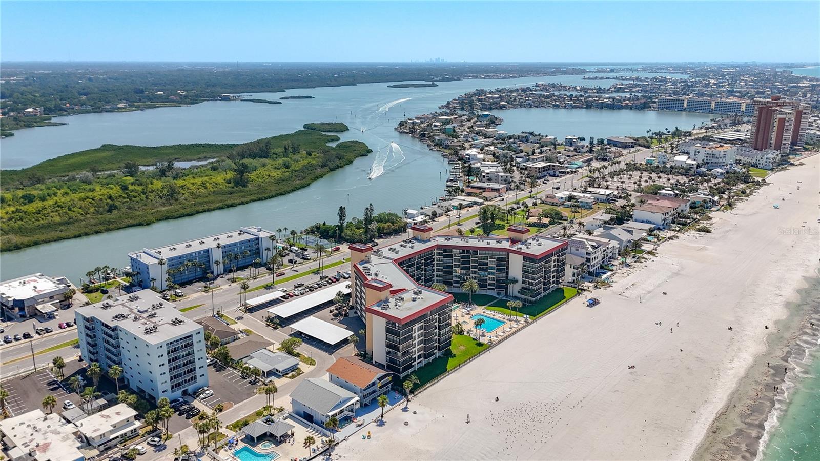 2nd image of 18304 Gulf Blvd, REDINGTON SHORES, FL 33708