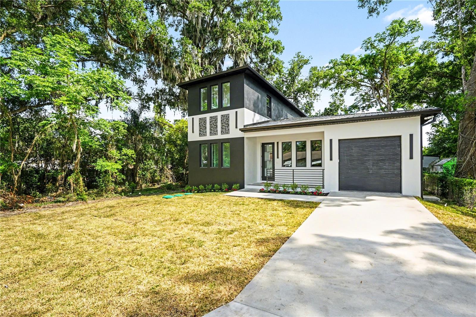 4th image of 105 Garland Ave, Seffner, FL 33584 | MLS# TB8500178