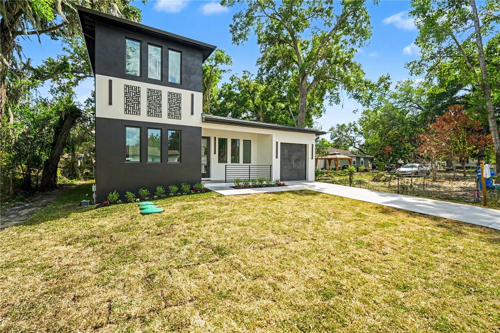 5th image of 105 Garland Ave, Seffner, FL 33584 | MLS# TB8500178