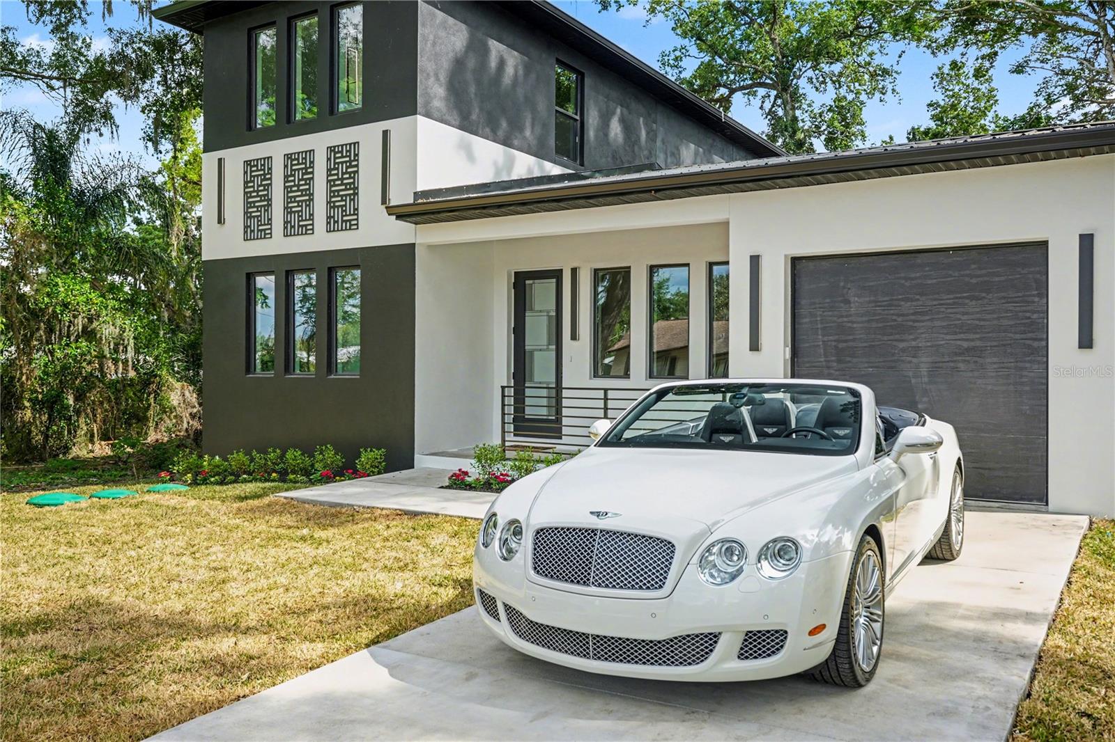 1st image of 105 Garland Ave, Seffner, FL 33584 | MLS# TB8500178